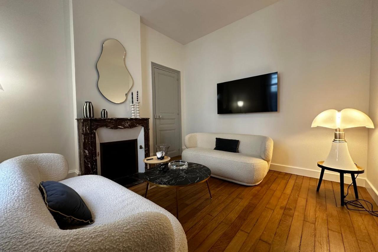 הוילה In The Beautiful Districts Of Tours A "Particular" With Great Comfort מראה חיצוני תמונה