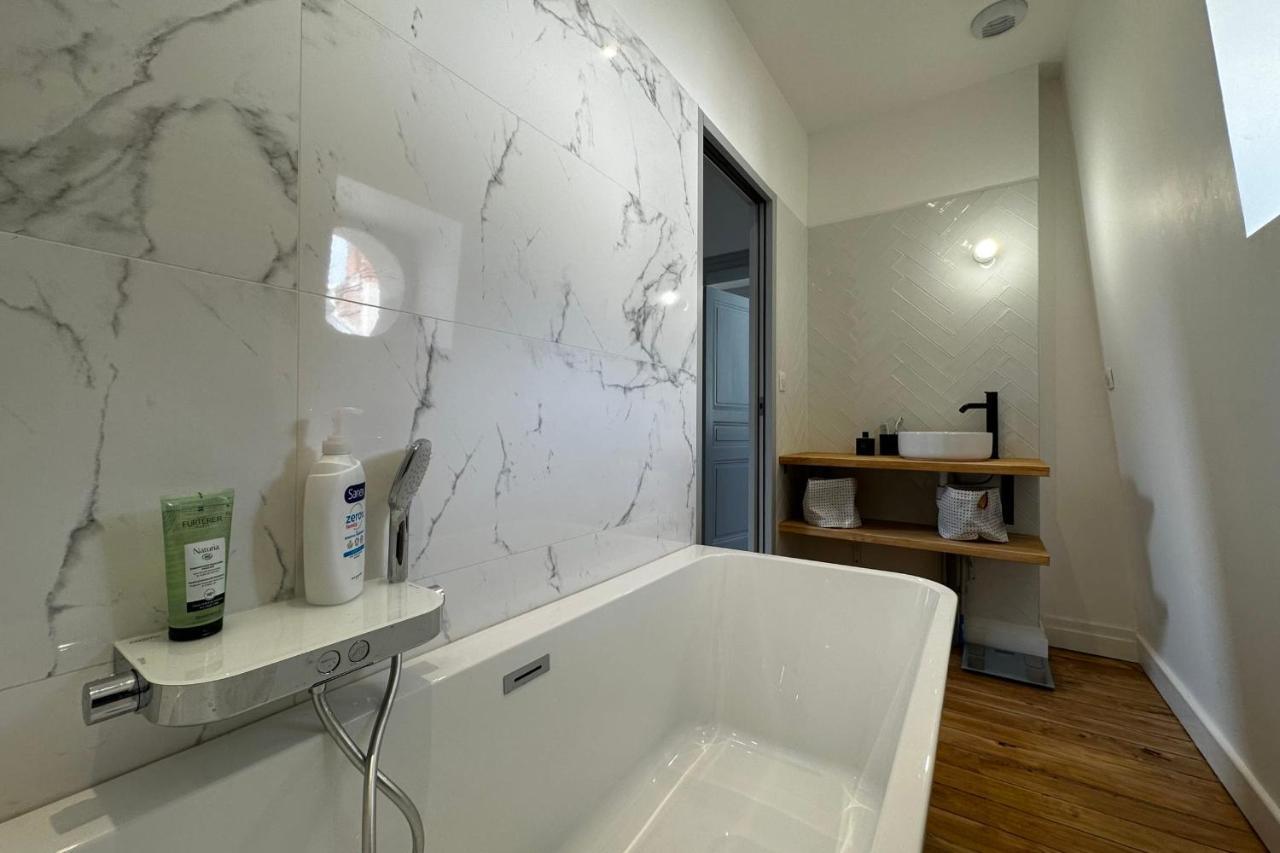 הוילה In The Beautiful Districts Of Tours A "Particular" With Great Comfort מראה חיצוני תמונה
